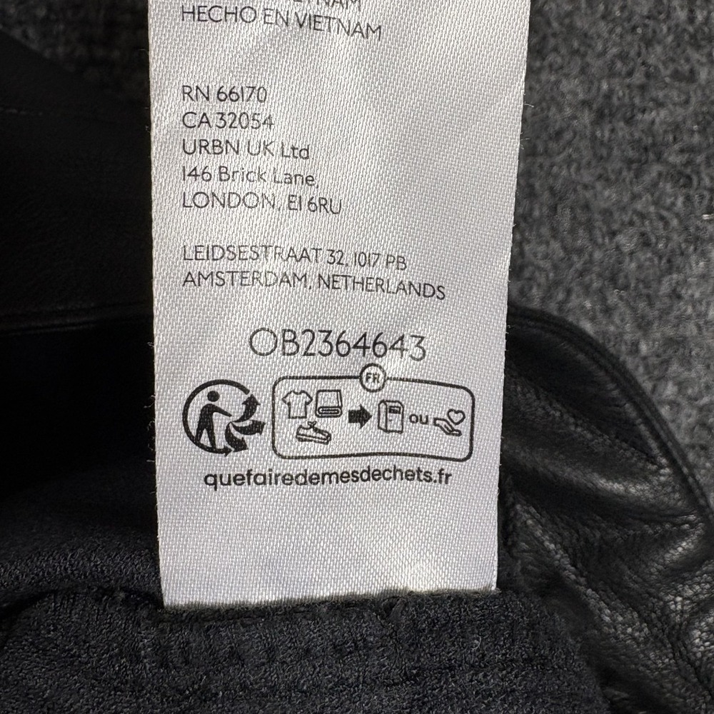 Pilcro Anthropologie Wide Leg Faux Leather Pants Black Women's Size 30P (30x26) - Picture 8 of 13